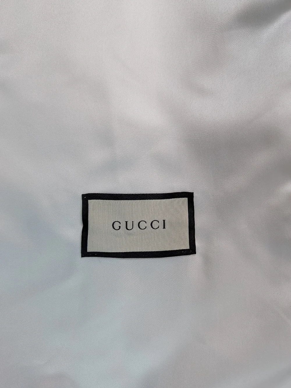 Gucci White Satin Drawstring Dustbag Pouch with Black Tie Authentic - Picture 3 of 4